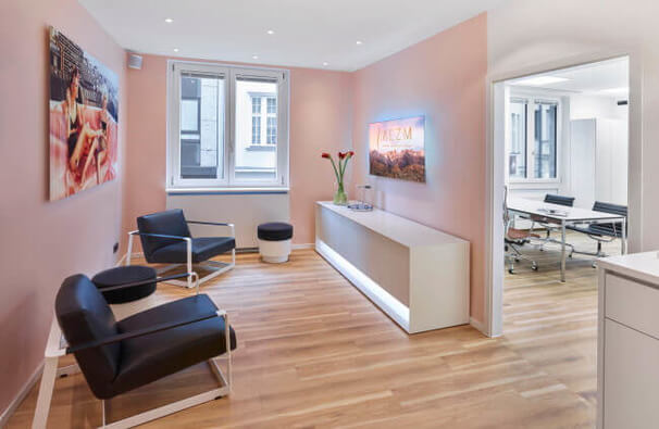 Wartezimmer Praxis Lipödem Behandlung München